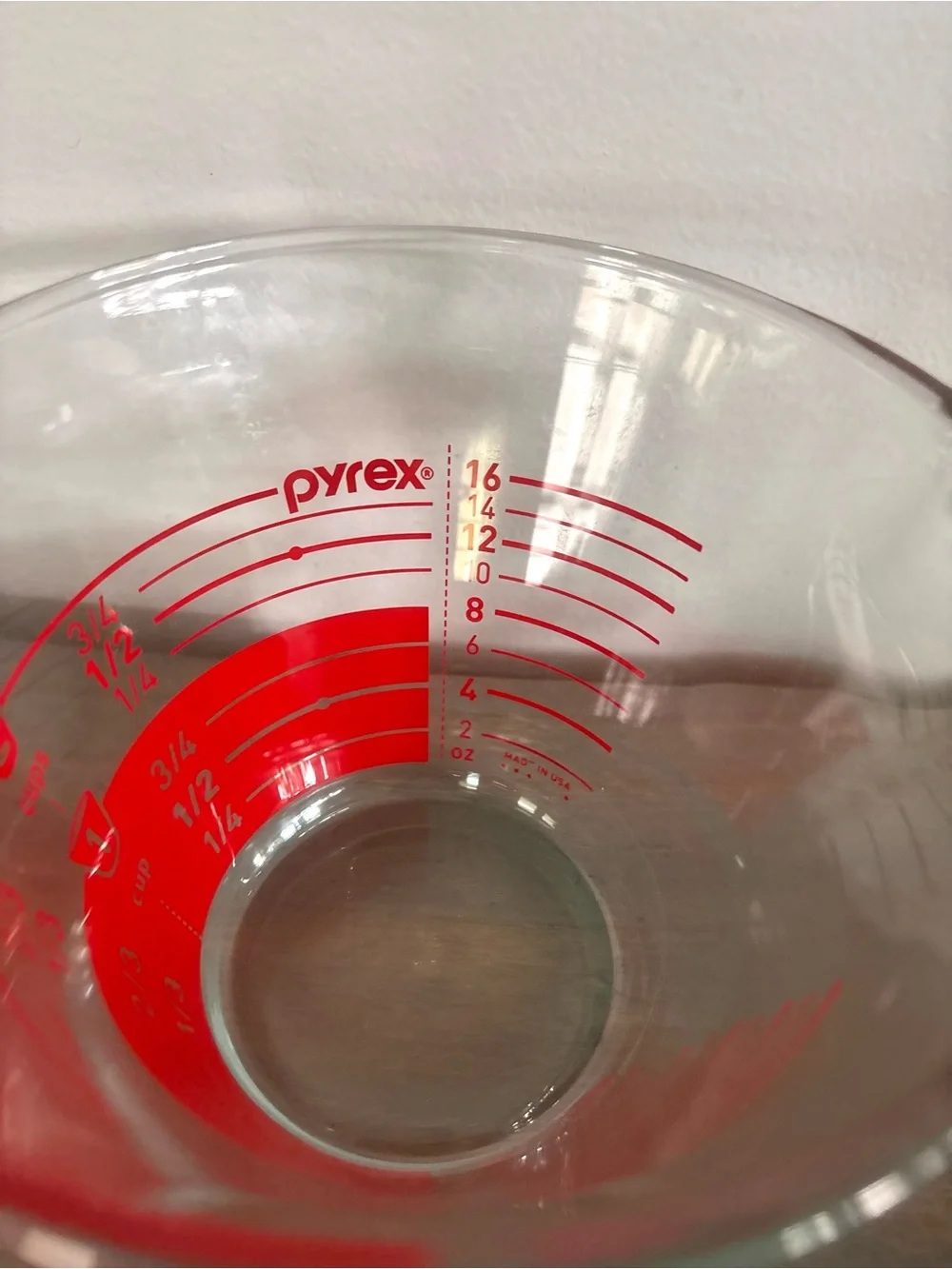 Vintage Pyrex 2 Cup Reverse/ Inverted Print Read Red Letter Measuring Cup